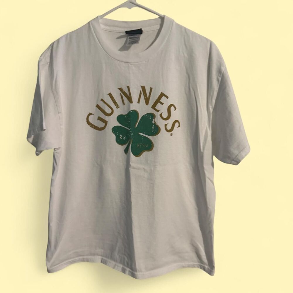 GUINNESS shirt mens L white graphic casual short sleeve irish beer t-shirt